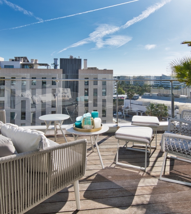 Resa Estates Ibiza te koop penthouse Marina botafoch for sale Ibiza lounge 3.jpeg